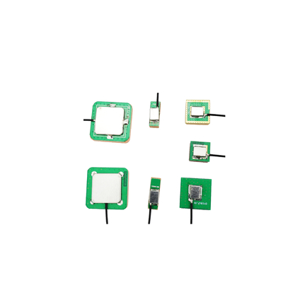 Fabricante Antenna GPS de cerámica activa de alta ganancia incorporada con conector femenino U. FL Ipex