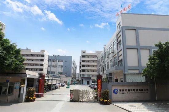 Antena omnidireccional 4G LTE de 700-2700MHz 3.5dBi-4dBi con conector N macho para comunicación por microondas