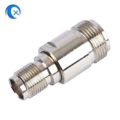 N-tipo de cobre amarillo puro hembra de las piezas mecánicas niqueladas del CNC al conector hembra de SMA