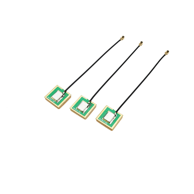 Fabricante Antenna GPS de cerámica activa de alta ganancia incorporada con conector femenino U. FL Ipex